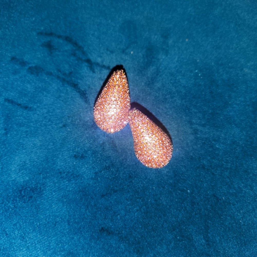 NATASHA tear drop pink studded earrings